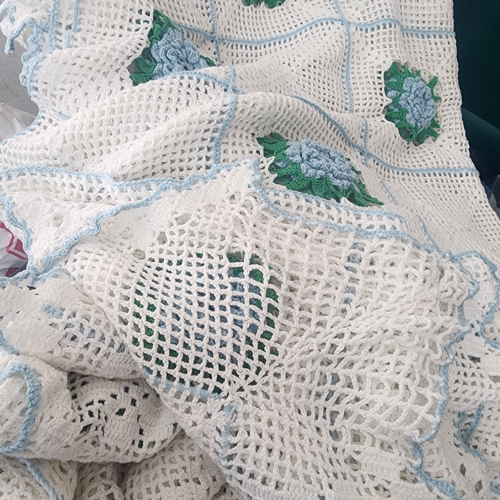 Vintage White Crochet Coverlet with Blue Roses, Green Leaves And Blue Trim 84x84
